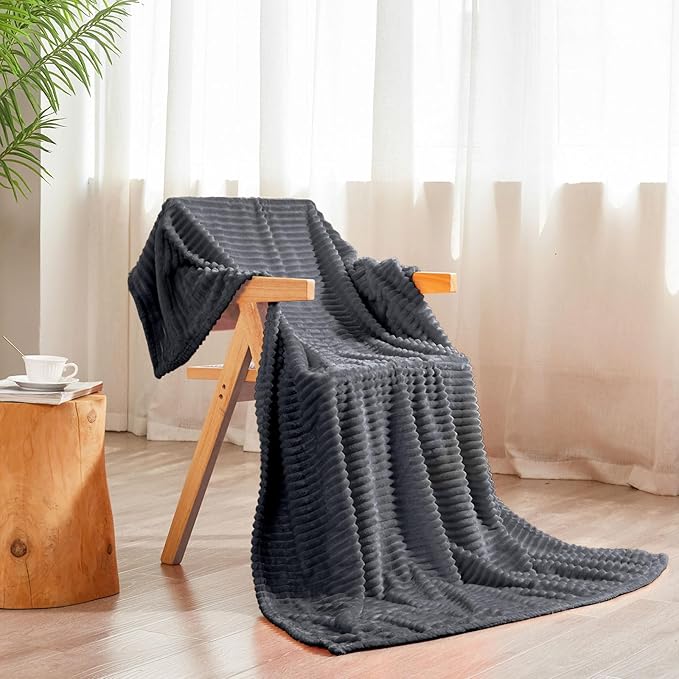 Vessia Flannel Fleece Throw Blanket, Lightweight Warm and Soft Striped Grey Couch and Bed Blanket, Cozy Microfiber Ribbed Sofa Decor for All Season