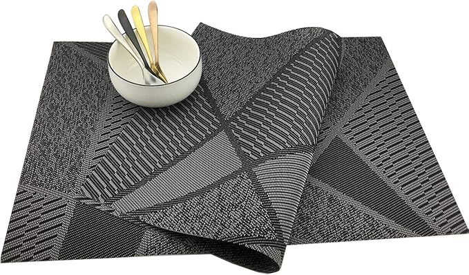 Gugrida Natural Placemats Woven Vinyl Non-Slip Insulation Heat Stain Resistant Washable Table Placemats Kitchen Dining Table Top Meal Mat Place Mats PVC Set of 6, Natural Black Wood Color