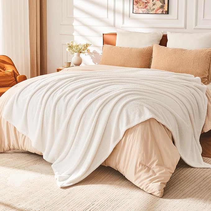 EMME Fluffy Soft Blanket Twin Size - 60"*80" Cream Soft Fluffy Warm Throw Blankets for Couch, Sofa, Chair, Bed, Camping, Picnic, Travel Lightweight Bed Blanket