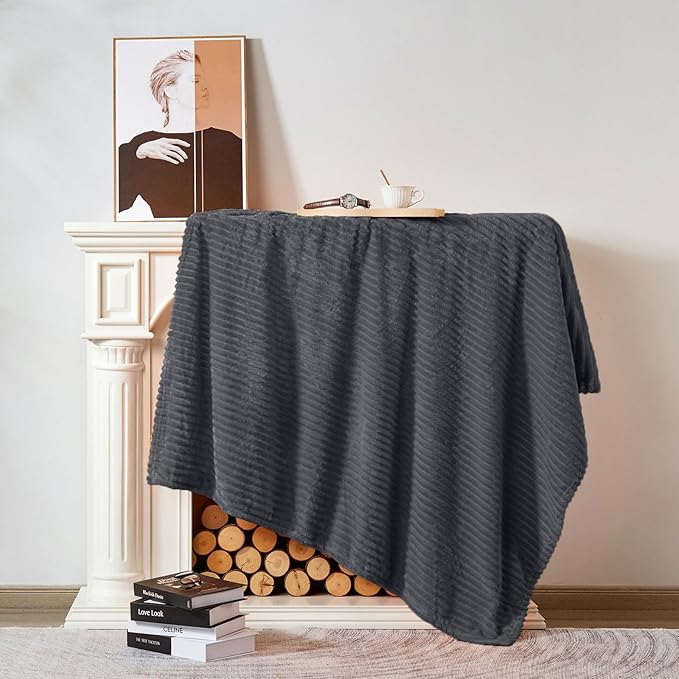 Vessia Flannel Fleece Throw Blanket, Lightweight Warm and Soft Striped Grey Couch and Bed Blanket, Cozy Microfiber Ribbed Sofa Decor for All Season