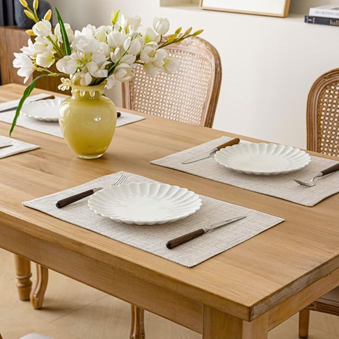 Placemats Set of 4, Bilayer Thickened Linen Place Mats Heat Resistant Machine Washable Wrinkle Free Carefully Selected Polyester Mats for Kitchen/Dining/Coffee Table (Cream Beige)