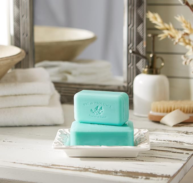 Pre de Provence Artisanal Soap Bar, Natural French Skincare, Enriched with Organic Shea Butter, Quad Milled for Rich, Smooth & Moisturizing Lather, Jade Vine, 5.3 Ounce