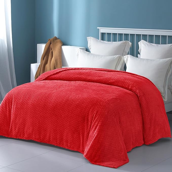 Exclusivo Mezcla Red Fleece King Size Blanket for Bed, 90x104 Inches Soft Cozy Jacquard Flannel Blankets, Lightweight Fuzzy Plush Warm for All Seasons