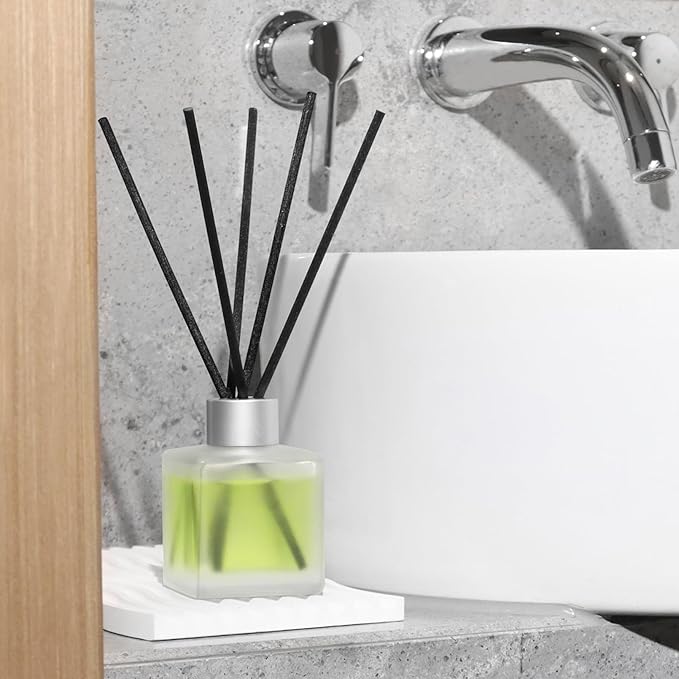 Reed Diffuser, Clean Linen Scented Oils, Air Freshener Essential Oil Set with Diffuser Sticks, 3.4 oz Long Lasting Home Fragrance for Bedroom Office Shelf Bathroom Decor (1-Pack)