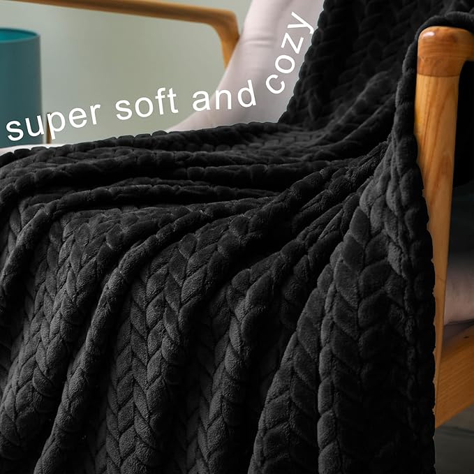 Exclusivo Mezcla Black Fleece Throw Blanket for Couch and Bed, 50x70 Inches Soft Cozy Jacquard Flannel Blankets, Lightweight Fuzzy Plush Warm Throws for All Seasons