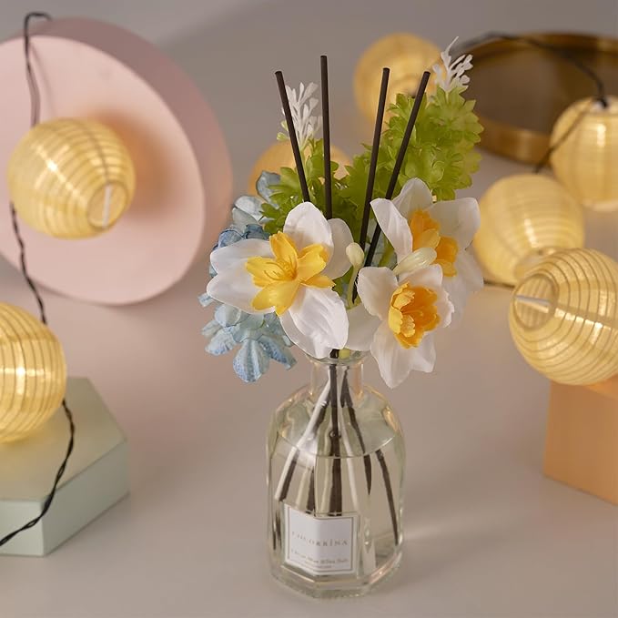 COCORRÍNA Reed Diffuser - Ocean Mist & Sea Salt 8.5 Fl.oz/ 250ml Flower Diffuser with 8 Sticks, Reed Diffusers for Home Bathroom Shelf Decor (Botanical Flower Collection)