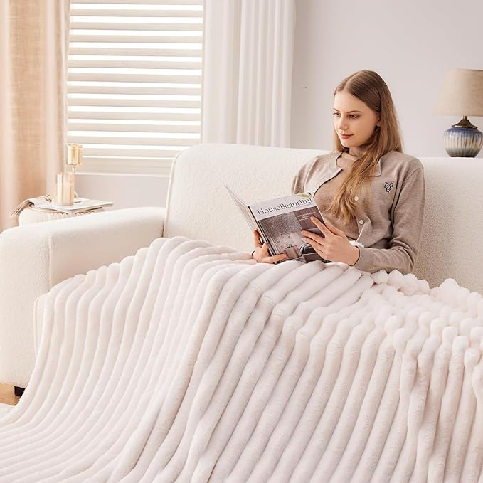 NEWCOSPLAY Super Soft Queen Blanket Ivory Premium Silky Flannel Fleece 3D Ribbed Jacquard Lightweight Bed Blanket All Season Use (Ivory Ribbed, Queen(90"x90"))