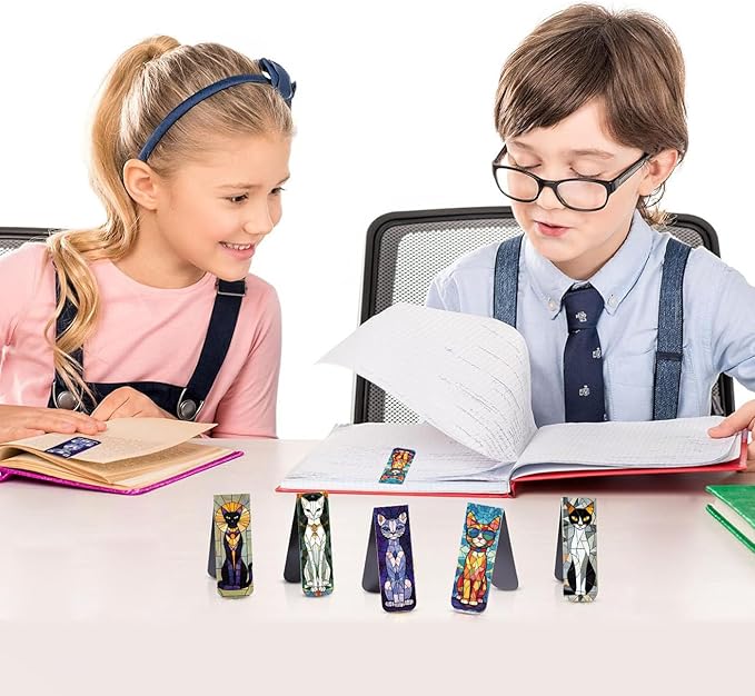 Magnetic Bookmarks 5 Pcs Art Cat Magnetic Book Markers Page Clip for Adult Kids Unique Cat Book Markers for Students Teachers School Home Office Reading Book Lovers