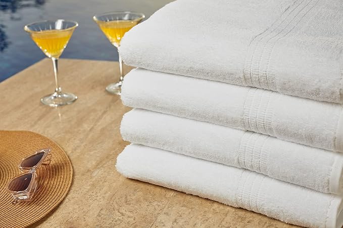 HOMELOVER 4 Piece Luxury Bath Towel Set - 100% Organic Cotton, 500 GSM, Hotel Quality, Highly Absorbent, Soft & Quick Drying Bathroom Towels for Showering, Washing & Guests (Snow White)