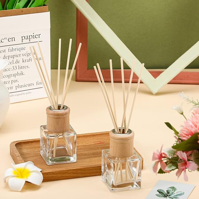 Roshtia 50 Set Reed Diffuser Bottle Empty Refillable Fragrance Glass Diffuser Bottles with Wooden Caps Rattan Sticks 50ml 1.7 oz Glass Jars for DIY Fragrance