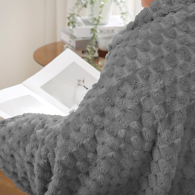 Puncuntex Grey Throw Blanket 50"×60" inches Fuzzy 3D Jacquard Decorative Flannel Fleece Super Soft Plush Cozy Blanket for Couch Sofa Chair Lightweight