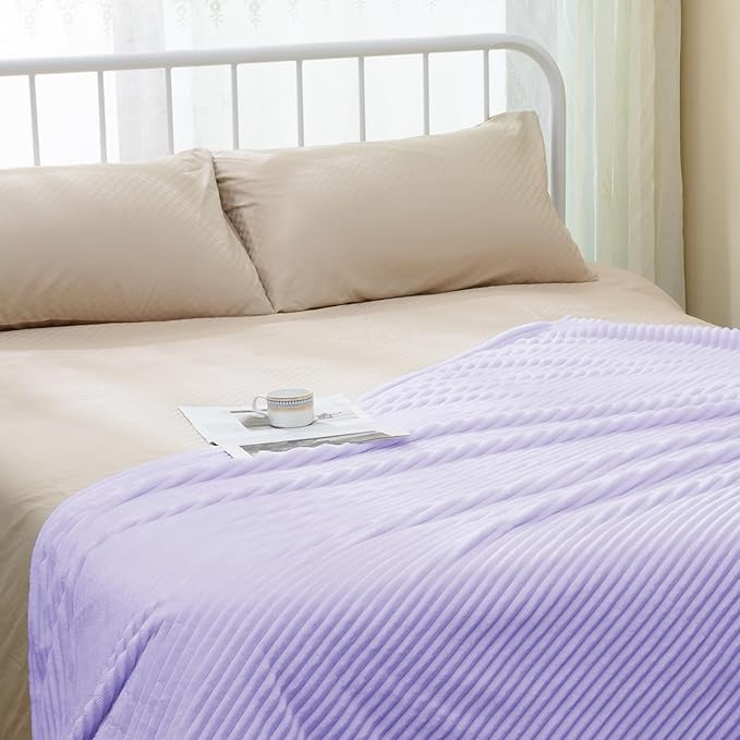 Vessia Flannel Fleece Throw Blanket for Couch,Sofa,Bed, 300GSM Microfiber Light Purple Striped Chair Blanket,Super Soft Warm Cozy Lightweight Ribbed Throw for All-Season