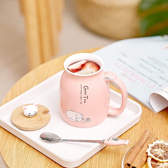SHENDONG 2 Pack Cat Mugs Cute Ceramic Coffee Cups Set of 2 with Kawaii Bamboo Lid and Spoon Novelty Morning Cup Coffee Milk Tea Mugs - 3D Animal cat Mugs for Cat Lovers Women Gifts (Red and Purple)