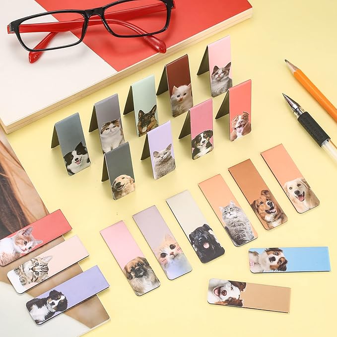 30 Pcs Magnetic Bookmarks, Cute Dogs Cats Page Markers Magnetic, Puppy Pets Animals Magnetic Page Clips Bookmarks for Students Teachers School Home Office Reading Bookmarks (Cat and Dog)