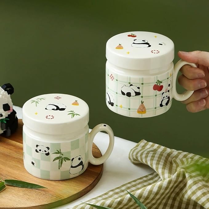 Ceramic Coffee Mug with Lid and Handle 380ml/12.85oz, Cute Cartoon Panda Design, Exquisite and Novelty Gift (Panda with Bamboo)