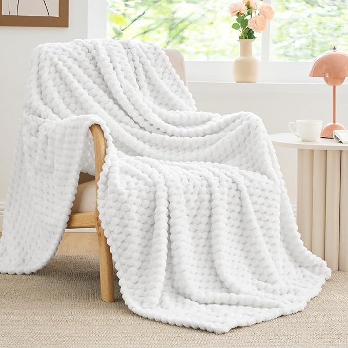 BEDELITE Fleece Throw Blanket for Couch & Bed - 3D Jacquard Decorative White Blanket, Super Soft and Cozy Warm Fuzzy Blanket All Seasons Suitable, 50x60Inches