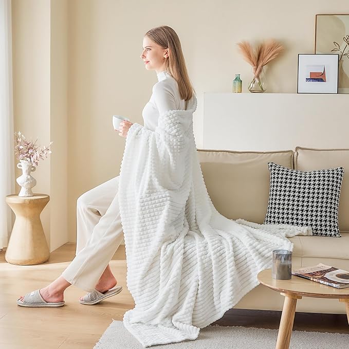 EMME Fleece Throw Blanket Luxury Flannel for Couch Bed Sofa Chairl, Soft, Plush, Warm and Cozy Blanket with Geometric Grid Design (White, 60'' x 80'')