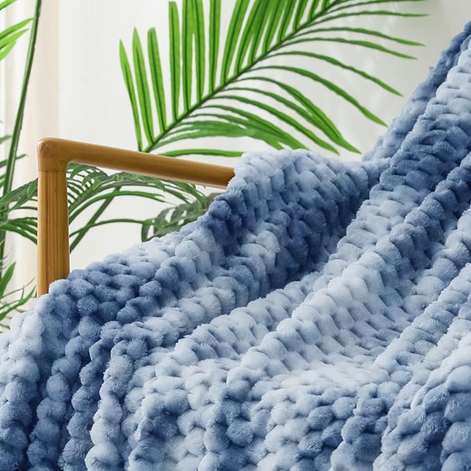Exclusivo Mezcla King Size Soft Fleece Blanket, 90x104 Inches Stylish Jacquard Velvet Blanket for Bed, Fuzzy Cozy Lightweight for All Season, Tie-dye Stone Blue