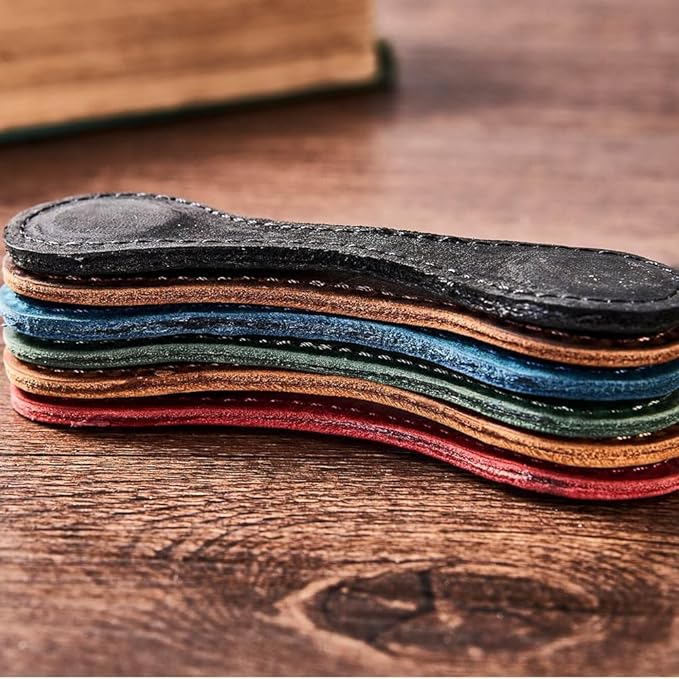 Personalized Magnetic Leather Bookmark, 26 Letters Custom Leather Bookmarks, Handmade, Leather Magnetic Bookmark for Book Lovers Readers Women Kid(Black,Z)