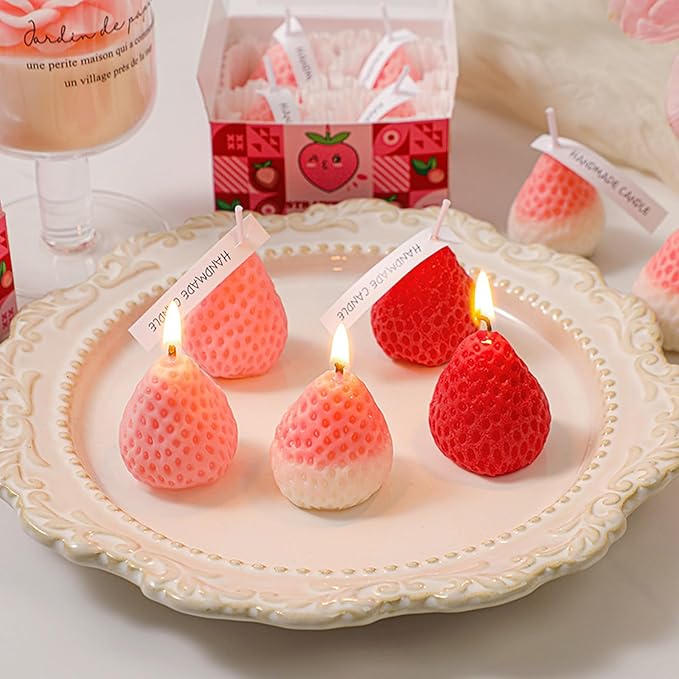 Strawberry Shaped Scented Candle,4PACK 75G Fruit Aroma Soy Wax Decorative Candle for Table Photo Prop Birthday Gift,Prefect for Meditation Stress Relief Mood Boosting Bath Yoga (Pink&White)