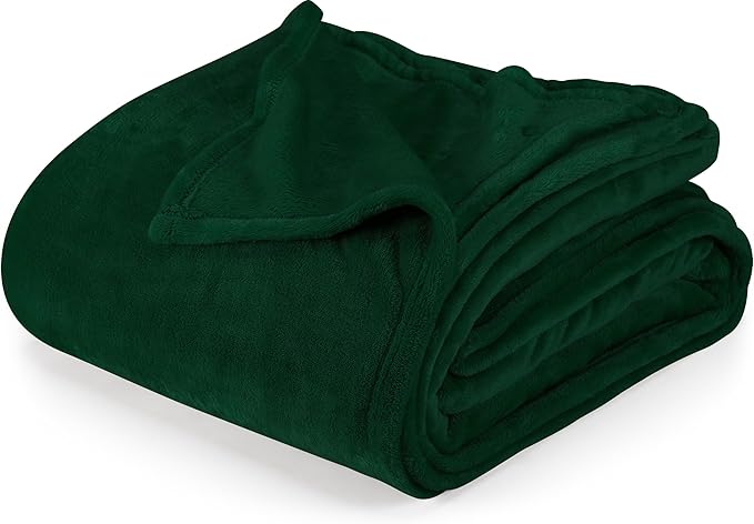 Utopia Bedding Forest Green Fleece Blanket Twin Size Lightweight Fuzzy Soft Anti-Static Microfiber Bed Blanket (90x66 Inch)