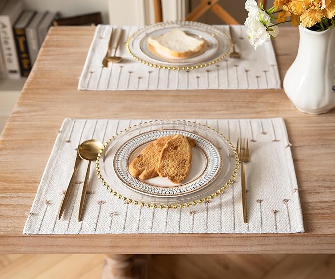 Placemats Set of 4 for Dining Table Décor, Woven Cloth Place Mats for Farmhouse Kitchen Tabletop, Handcrafted Machine Washable Cotton Table mats 13 x 19 Inch, Taupe and Beige