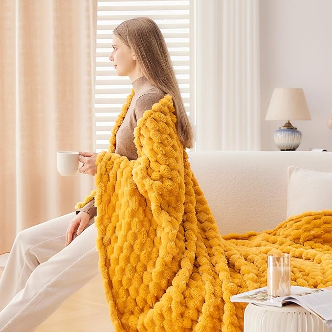 NEWCOSPLAY Super Soft Twin Blanket Mustard Yellow Premium Silky Flannel Fleece 3D Clouds Stylish Jacquard Lightweight Bed Blanket All Season Use 350GSM (Mustard Yellow, Twin(60"x80"))