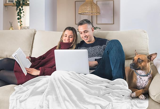 Utopia Bedding Fleece Blanket Twin XL Size White 300GSM Luxury Anti-Static Fuzzy Soft Microfiber Bed Blanket (90x76 Inch)