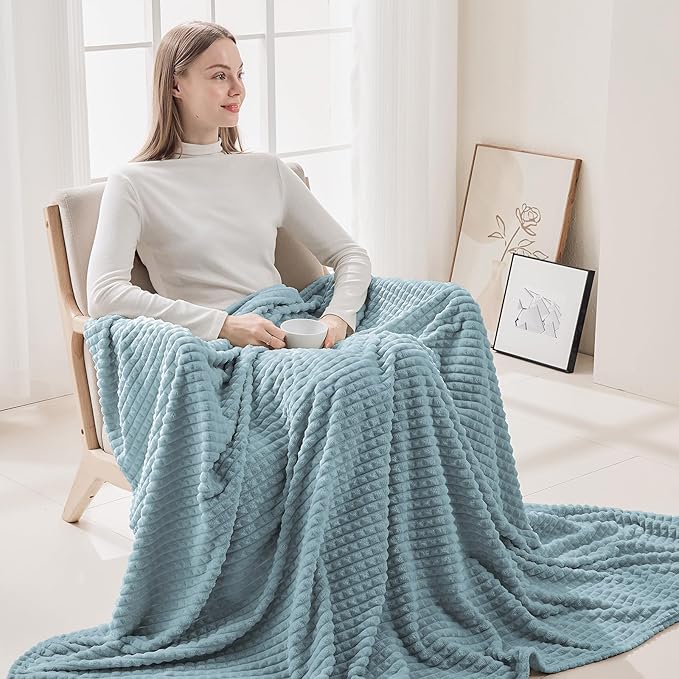 EMME Fleece Throw Blanket Luxury Flannel for Couch Bed Sofa Chairl, Soft, Plush, Warm and Cozy Blanket with Geometric Grid Design (Teal, 50'' x 60'')