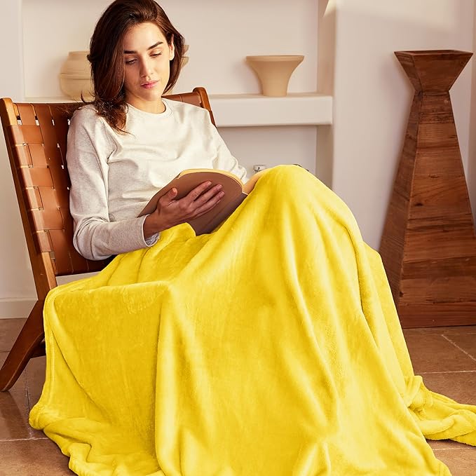 Exclusivo Mezcla Extra Large Fleece Throw Blanket for Couch, Sofa, 300GSM Super Soft and Warm Blankets, Vibrant Yellow Throw All Season Use, Cozy, Plush, Lightweight, 50x70 Inches