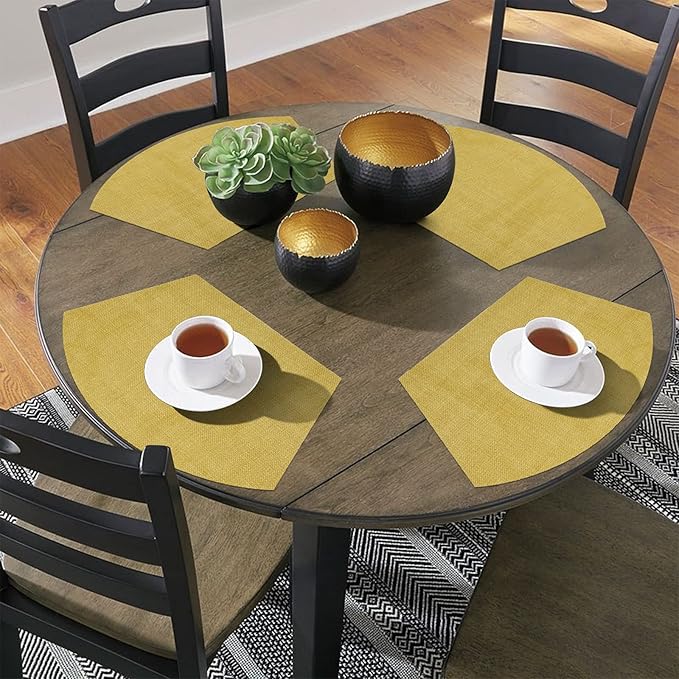 SHACOS Round Table Placemats Wedge Placemat Set of 4 Non Slip Heat Resistant Woven Vinyl Metallic Golden Table Mats Wipe Clean Indoor Outdoor (4, Gold)