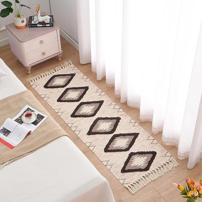 Boho Runner Rug 2'x6', Washable Hallway Farmhouse Area Rug, Kitchen Floor Mat with Tassels, Tufted Cotton Woven Entryway Carpet, Brown
