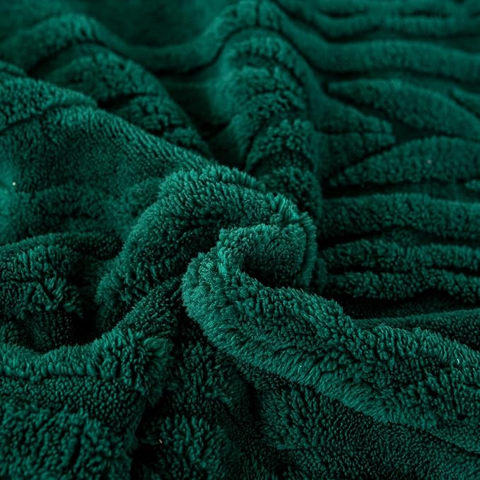 YUSOKI Sherpa Throw Blanket(Without Pillows)-3D Stylish Design Super Soft Cozy Blanket Plush Fluffy Blankets for Teen Girls Women Couch Bed Sofa Chair Gift(Forest Green,50"x65")
