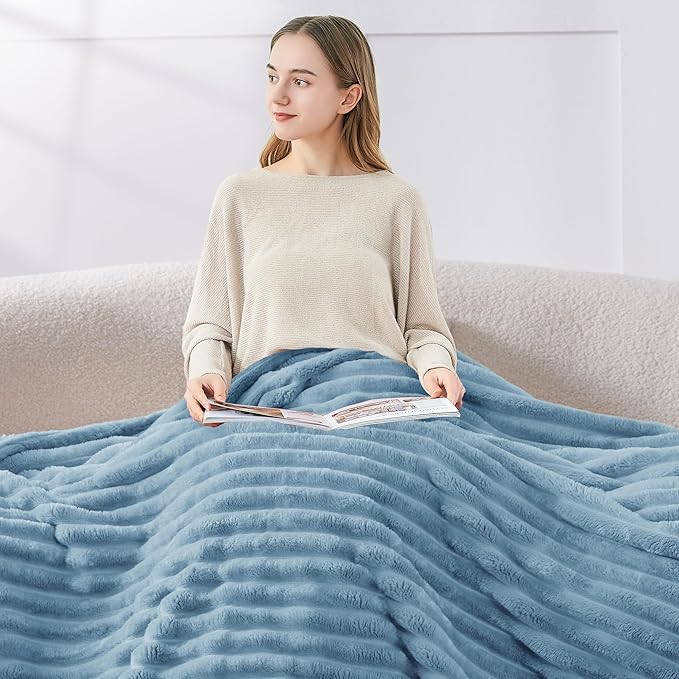 BEDELITE Twin Blanket for Couch & Bed, 300GSM Soft & Warm Fleece Blanket, Decorative and Giftable Striped Light Blue Blankets for Women, Men, 60"x80"