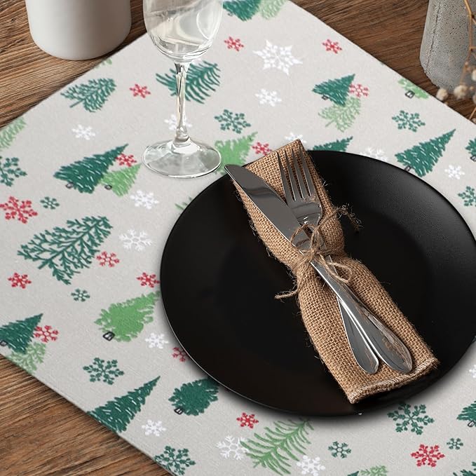 Urban Villa Christmas Placemats Green Tree 100% Cotton Fused Tablemats for Dining 14''x20'' Over Sized Set of 6 Placemats for Christmas Celebrations Wedding Parties Every Day Use Heavier Quality