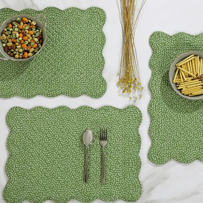 HOMBYS Quilted Placemats Set of 6 Washable-13x18 inches Rectangular Placemats for Kitchen Table-100% Cotton Fabric Rectangular Table Mats, (Green & Withe)