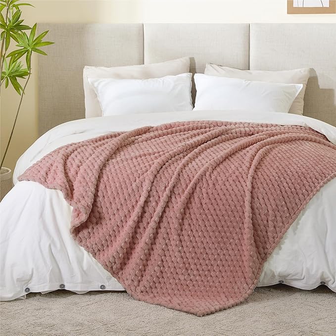 BEDELITE Jacquard Blanket, 3D Fleece Decorative Dusty Pink Twin Size, Soft and Cozy Warm Plush Fuzzy Throw All Seasons Suitable, 60x80Inches