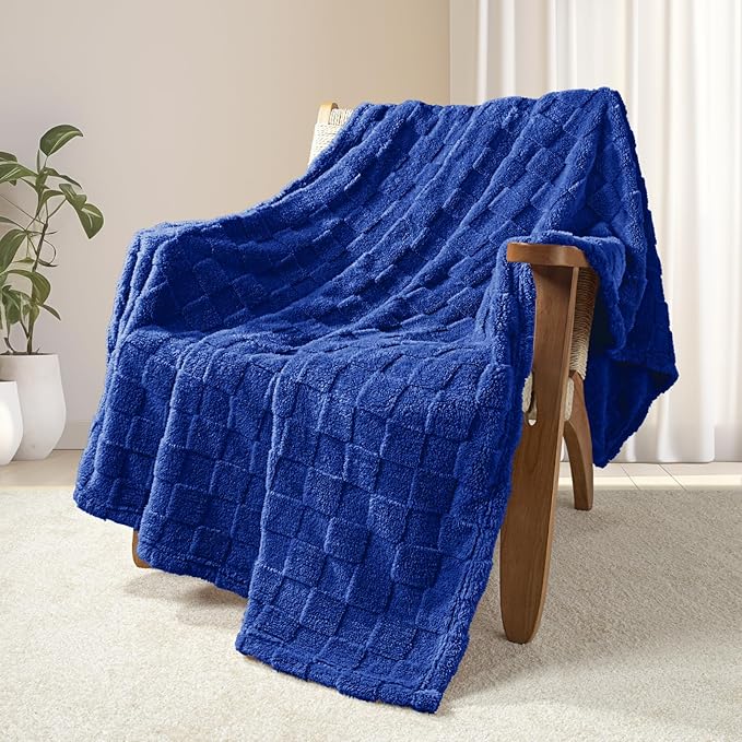 Exclusivo Mezcla Fleece Throw Blanket for Couch,Super Soft and Warm Lightweight Checkered Pattern Blankets for All Seasons, 50x60 Inches, Cobalt Blue