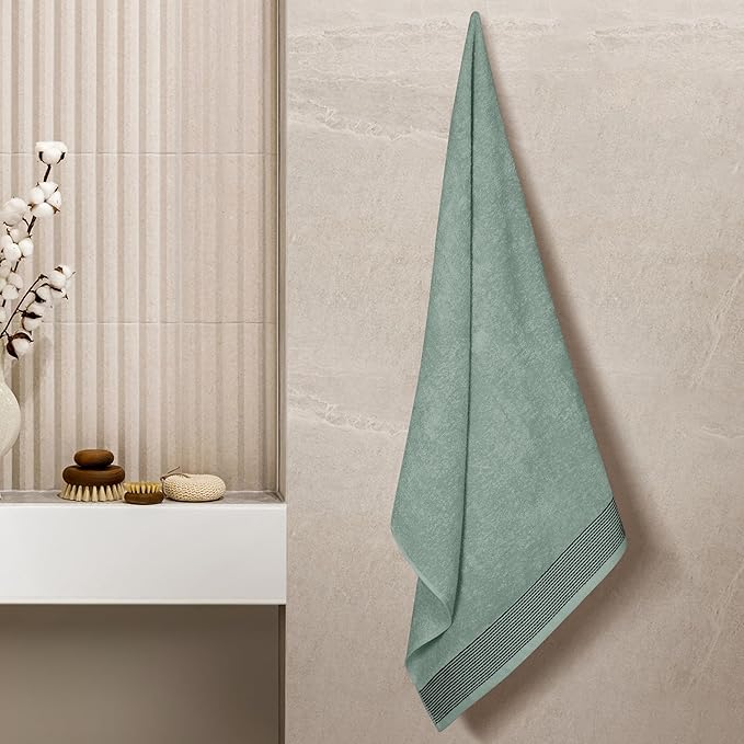 Belizzi Home Ultra Soft 4 Pack Oversized Bath Towel Set 27x54 inches, 100% Cotton Bath Towels, Highly Absorbant Compact Quickdry & Lightweight Towel, Ideal for Gym Travel Camp Pool - Jade