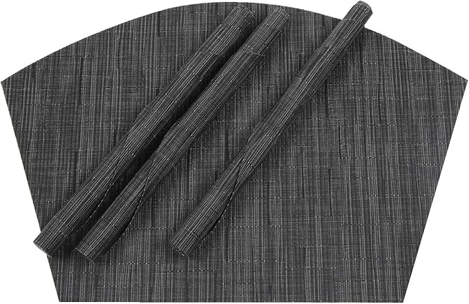SHACOS Small Round Table Placemats Wedge Placemat Set of 4 Non Slip Heat Resistant Woven Vinyl Table Mats Wipe Clean Indoor Outdoor (4, Black Gray)