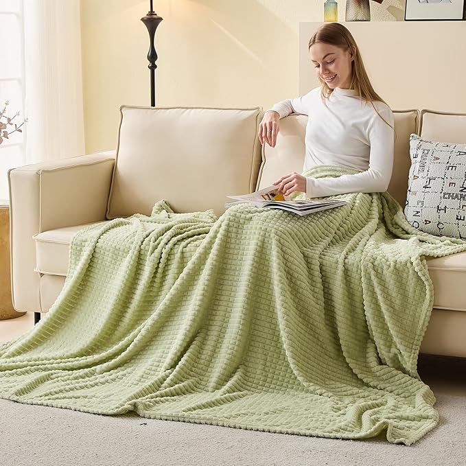 EMME Fleece Throw Blanket Luxury Flannel for Couch Bed Sofa Chair, Soft, Plush, Warm and Cozy Blanket with Geometric Grid Design (Sage Green, 60'' x 80'')