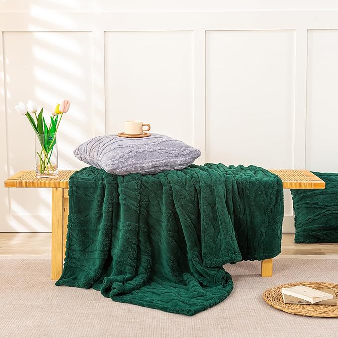 YUSOKI Sherpa Throw Blanket(Without Pillows)-3D Stylish Design Super Soft Cozy Blanket Plush Fluffy Blankets for Teen Girls Women Couch Bed Sofa Chair Gift(Forest Green,50"x65")
