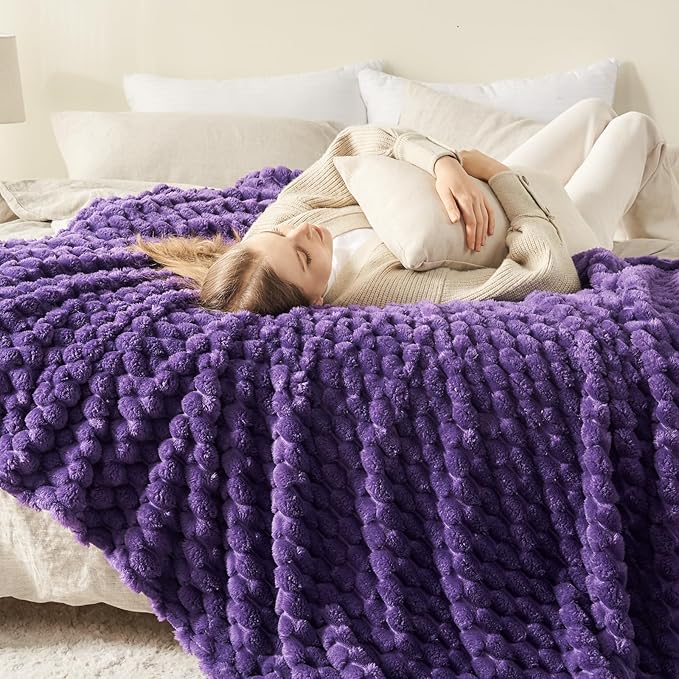 NEWCOSPLAY Super Soft King Blanket Purple Premium Silky Flannel Fleece 3D Ribbed Jacquard Lightweight Bed Blanket All Season Use (Purple Ribbed, King(90"x110"))