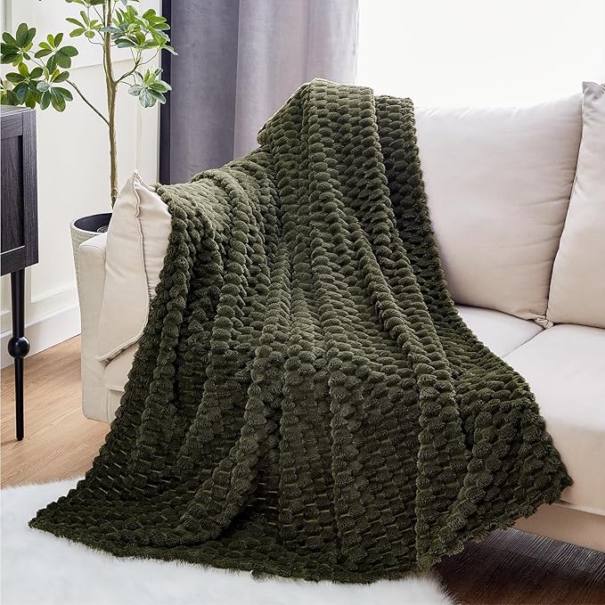 EXQ Home Fleece Throw Blanket for Couch or Bed - 3D Imitation Turtle Shell Jacquard Decorative Blankets - Cozy Soft Fuzzy Flannel Blanket Suitable for All Seasons(50"×60",Dark Green)