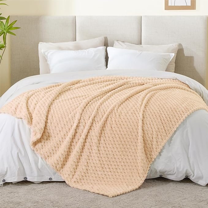BEDELITE Fleece Throw Blanket for Couch & Bed - 3D Jacquard Decorative Blush Sand Blanket, Super Soft and Cozy Warm Fuzzy Blanket All Seasons Suitable, 60x80Inches