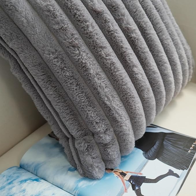 JOJUSIS Pack of 2 Faux Fur Plush Decorative Throw Pillow Covers Couch Cushion Case Soft Pillowcases (Grey, 20 x 20-Inch)