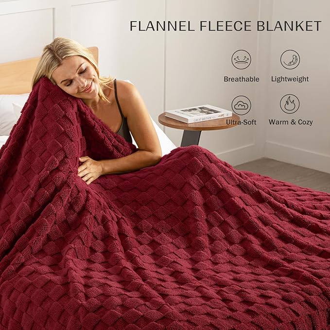 Exclusivo Mezcla Queen Size Flannel Fleece Blanket, Super Soft and Warm Lightweight Checkered Pattern Blankets for All Seasons, 90x90 Inches, Deep Red