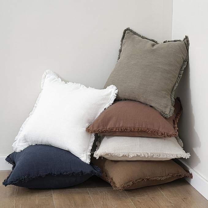 Foindtower Set of 2 Decorative Linen Fringe Throw Pillow Covers Cozy Boho Farmhouse Cushion Cover with Tassels Soft Accent Pillowcase for Couch Sofa Bed Living Room Home Decor,18×18 Inch,Navy Blue