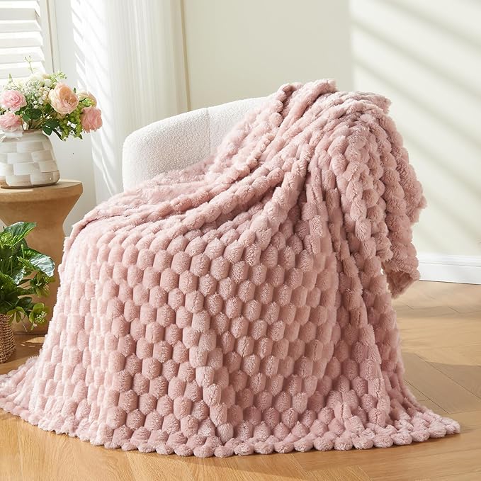 NEWCOSPLAY Super Soft Twin Blanket Pink Premium Silky Flannel Fleece 3D Clouds Stylish Jacquard Lightweight Bed Blanket All Season Use 350GSM (Pink, Twin(60"x80"))