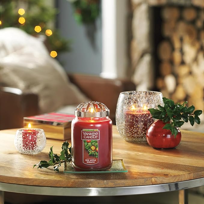 Yankee Candle Apple Wreath Scented, Classic 22oz Large Jar Single Wick Candle, Over 110 Hours of Burn Time | Holiday Gifts for All